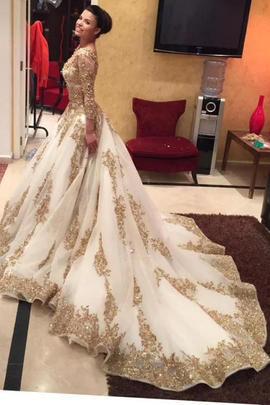 Luxurious Gold Lace Appliques 3/4 Sleeves V Neck Ball Gown Tulle Wedding Dress